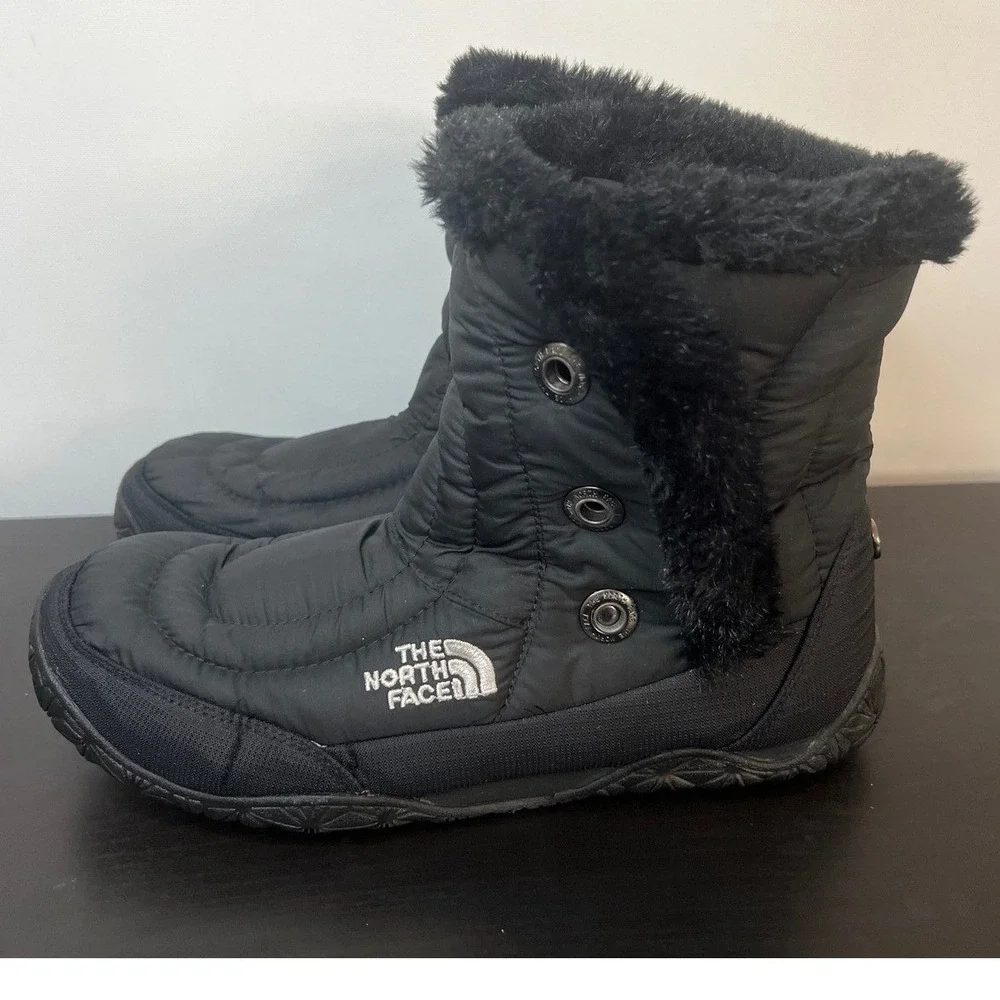 The North Face Nuptse Purna Boots Black Goose Down Faux Fur Trim Winter Snow 9.5